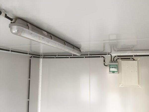 10ft-Accommodation-Container4.jpg 10ft Accommodation Container