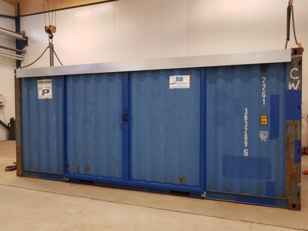 20-ft-Slidding-door-container-7.jpeg 20ft Hi Cube Container (9′ 6″ high) suitable for IBC storage Sliding Door