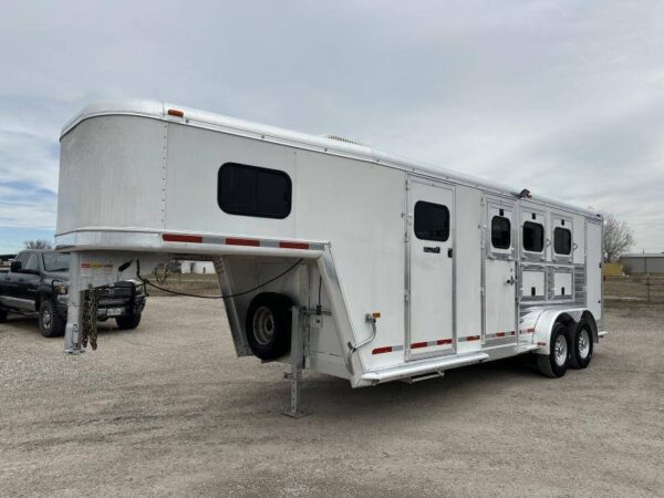 2004-hart-trailers-3h-gn-weekender-horse-trailer.jpeg 2004 Hart Trailers 3H GN Weekender Horse Trailer