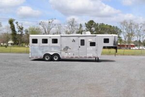 2007-american-spirit-8308lq-3-horse-trailer-with-8-short-wall.jpeg 2007 American Spirit 8308LQ 3 Horse Trailer with 8′ Short Wall