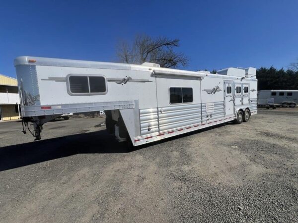 2009-platinum-coach-3-h-16-sw-w-outlaw-conversion.jpg 2009 Platinum Coach 3 H 16′ SW w/Outlaw Conversion