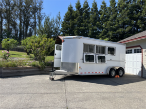 2013-sundowner-trailers-sportman-3-horse-triler.png 2013 Sundowner Trailers Sportman 3 Horse Triler