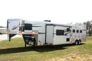 2019-lakota-charger-4-horse-lq-with-15-short-wall.jpg 2019 Lakota Charger 4 Horse LQ with 15′ Short Wall