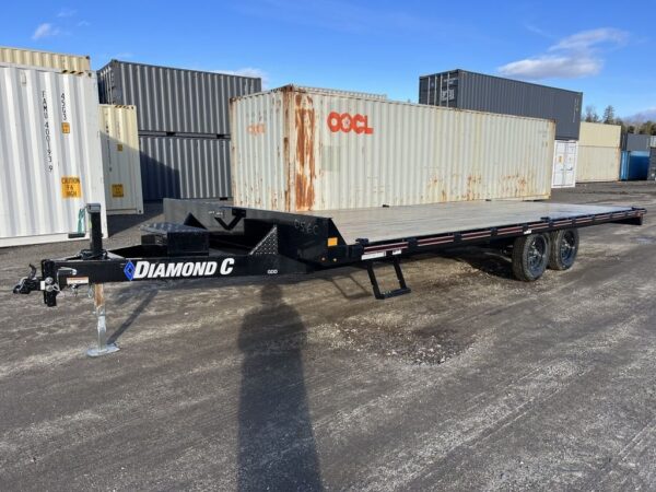 2024-diamond-c-85x22-7k-deckover-trailer-w-slide-in-ramps-2.jpg 2024 Diamond C 8.5×22 7K Deckover Trailer w/Slide-In Ramps