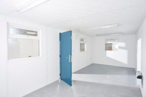 24x10-Standard-Jack-Leg-inside3-960x640-1.jpg 32Ft x 10Ft Jackleg Plastisol Office Cabin