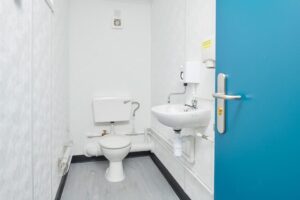 596-Jackleg-Toilet-for-Sale-960x640-1.jpg 12Ft x 9Ft 2+1 Jackleg Toilet Cabin