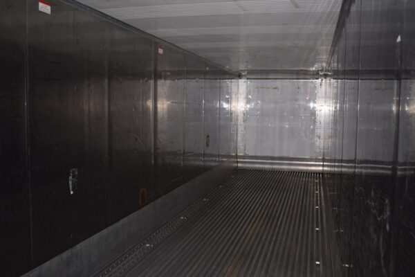 92368573_3069999276427367_2320408398660632576_n.jpg USED REFRIGERATED CONTAINERS