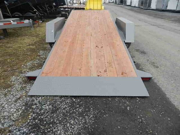 BWISE-TH22-15-Hydraulic-Split-Tilt-Equipment-Trailer-4-1.jpg BWise 7 x 22 Low Profile Split-Tilt Equipment Trailer
