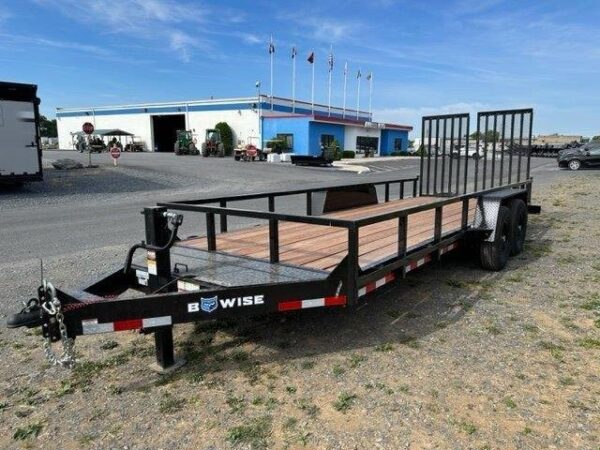 Bwise-7x20-Low-Profile-Equipment-Trailer-Side-Rail-Split-Landscape-Gate-6.jpg BWise 7 x 20 Equipment Trailer – Split Landscape Ramp