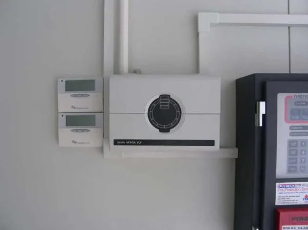 port-shipping-containers-switched-rooms-009.webp Switch Rooms