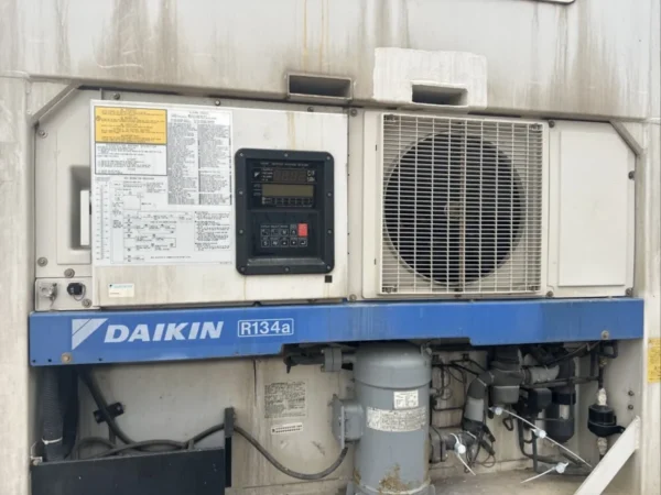 s-l1600-1-12-800x600-1.webp Daikin 40ft Refrigerated Shipping Container (Reefer)