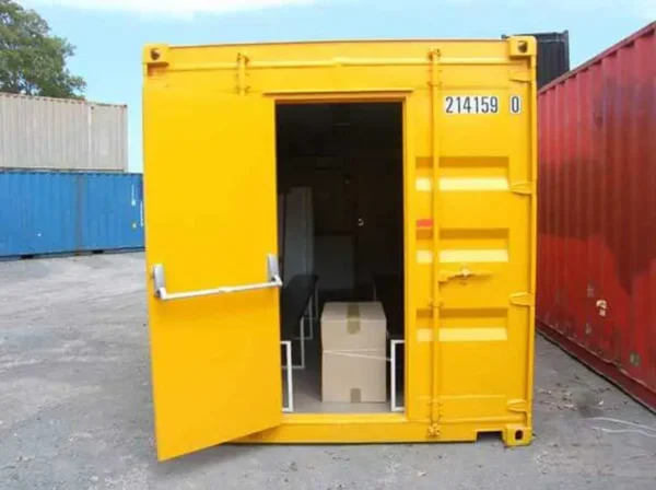 shipping-container-lunch-rooms-002-1.webp Lunchroom Containers