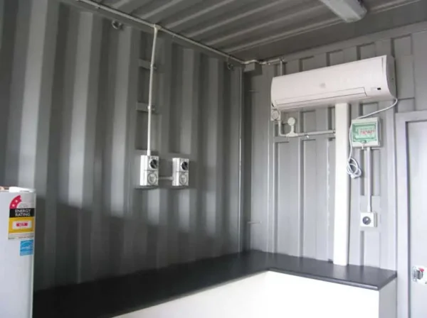 shipping-container-lunch-rooms-007.webp Lunchroom Containers