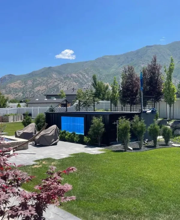 u3.webp 40 Ft Container Pool