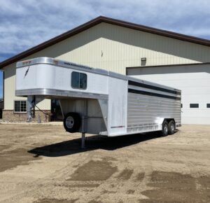 used-2010-featherlite-24ft-stock-combo-2-compartments.jpeg Used 2010 Featherlite 24FT Stock Combo – 2 Compartments